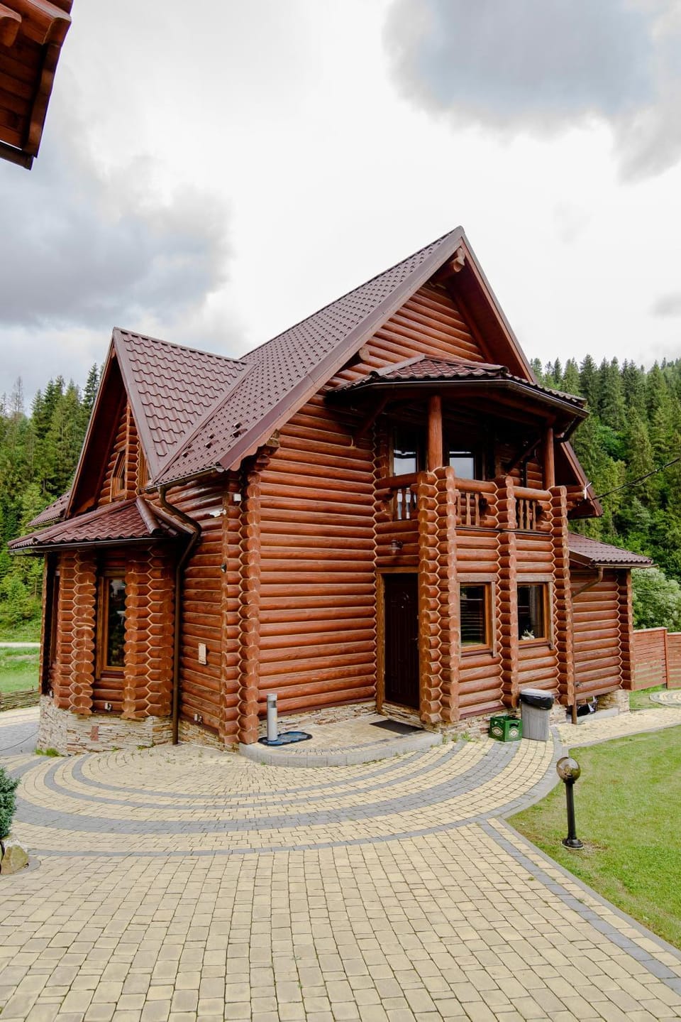 Смарагдовий пагорб Apartment in Lviv Oblast
