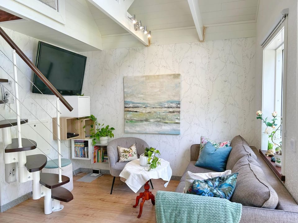 TV and multimedia, Living room, Seating area