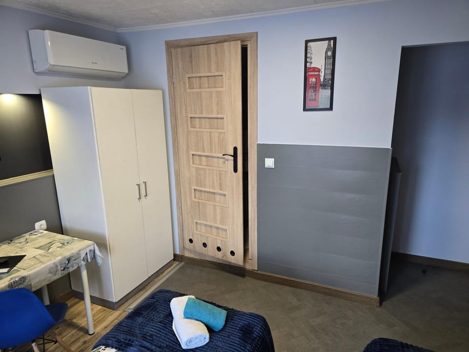 Eldom-Noclegi Pracownicze Daleka 12 Vacation rental in Greater Poland Voivodeship