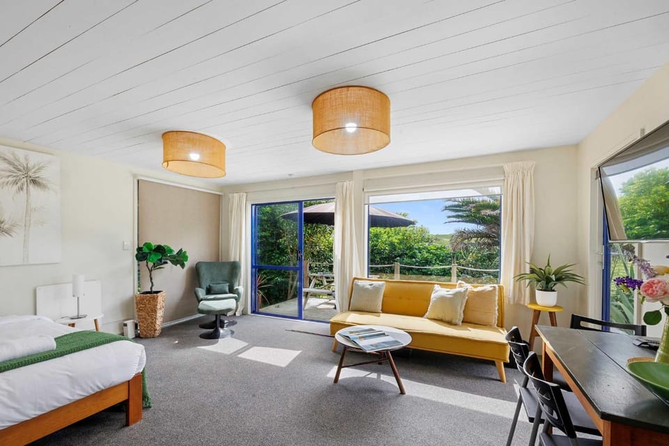 Butlers Lane Retreat Villa in Taranaki, New Zealand