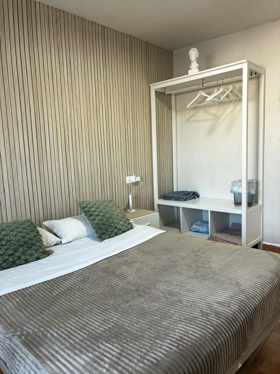 EVE ,Estacion central Vacation rental in Alicante