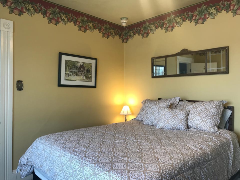 The Maple Inn Inn in Parrsboro