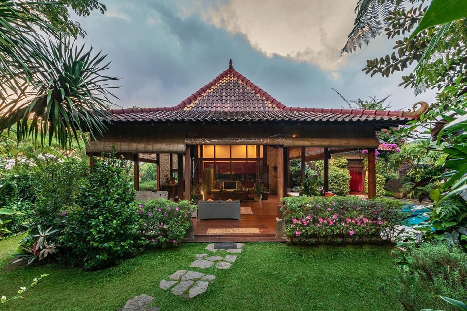 Property building, Garden