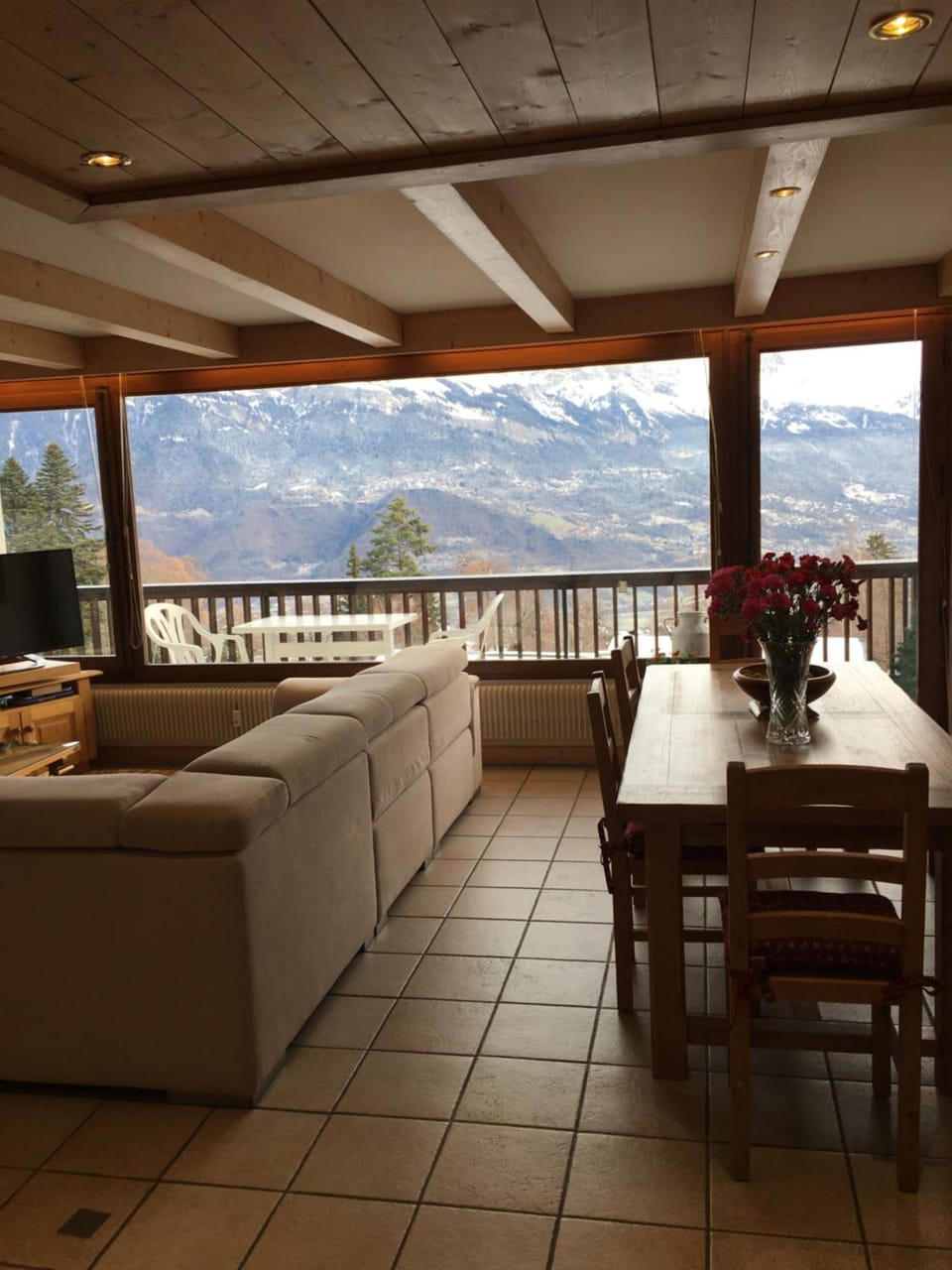 Natural landscape, View (from property/room), Balcony/Terrace, Dining area