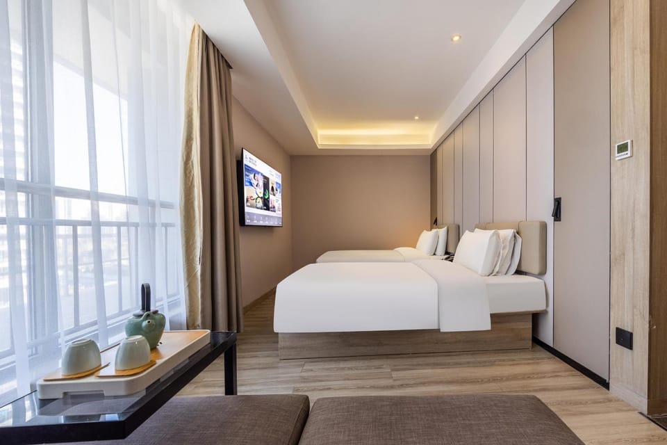Atour Hotel Jinan High-tech Wanda Plaza Tiancheng Road Hotel in Shandong