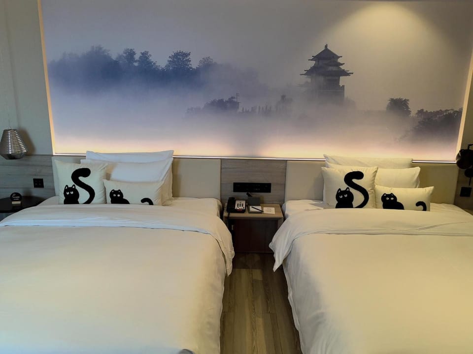 Atour Hotel (Baimaiquan Jinan Shuangshan Street) Hotel in Shandong