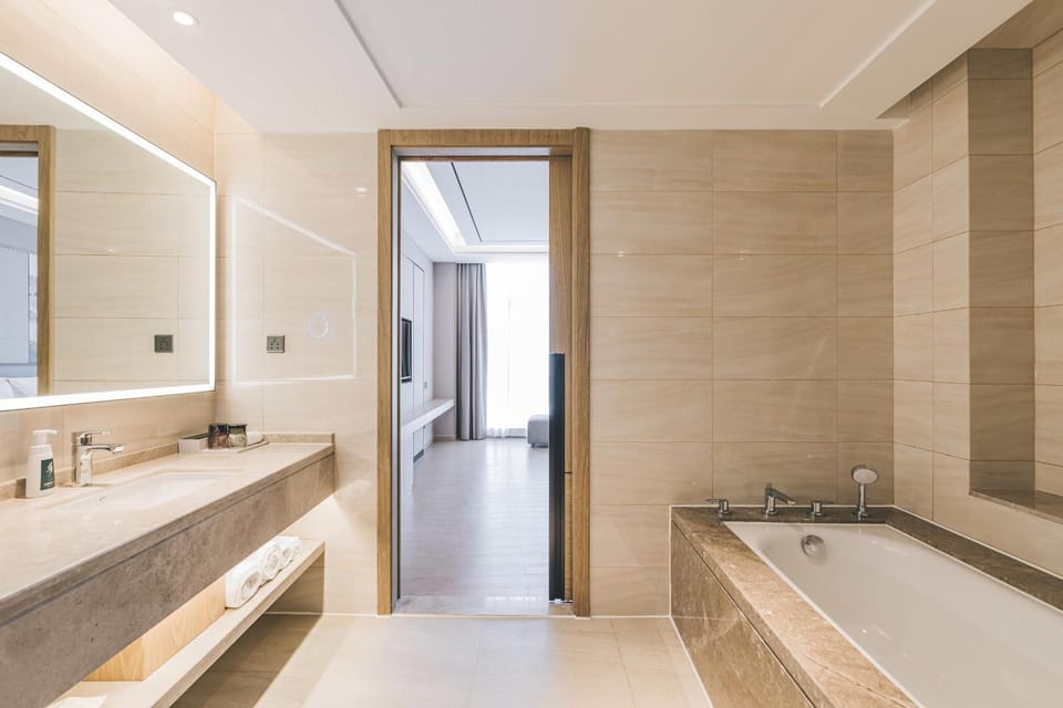 Bathroom, Bath