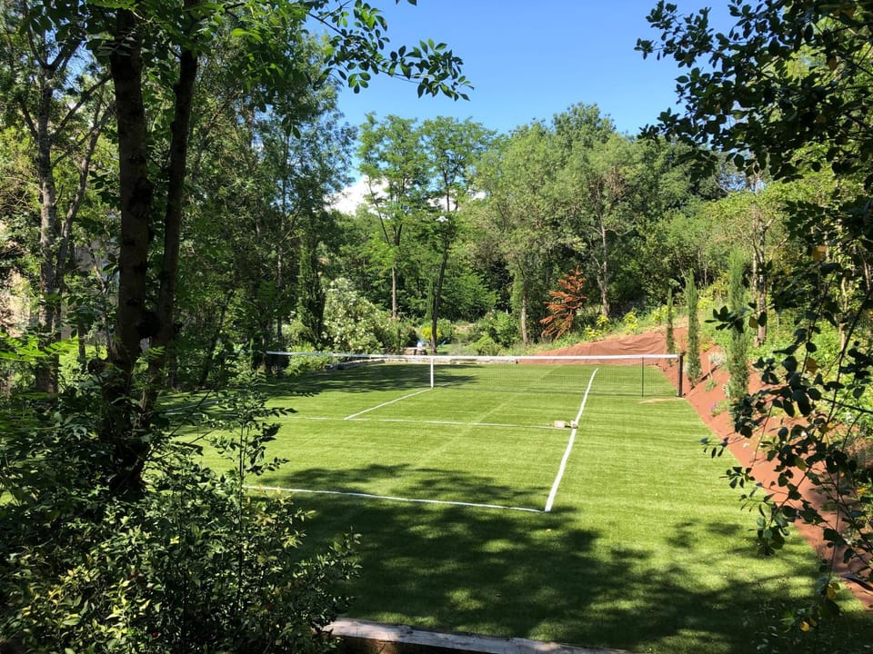 Tennis court