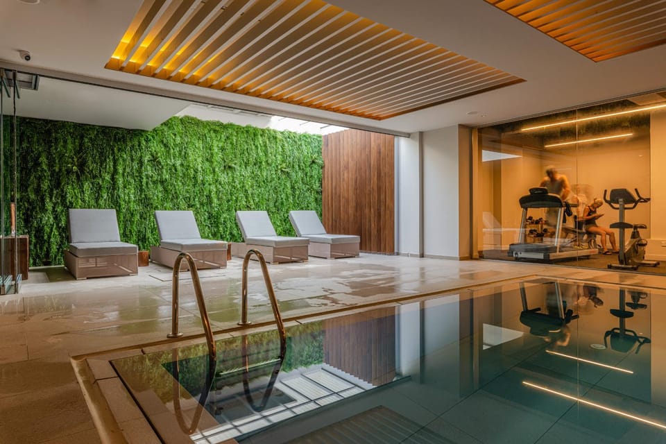 Spa and wellness centre/facilities, Swimming pool