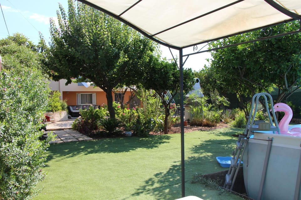 Garden, Swimming pool