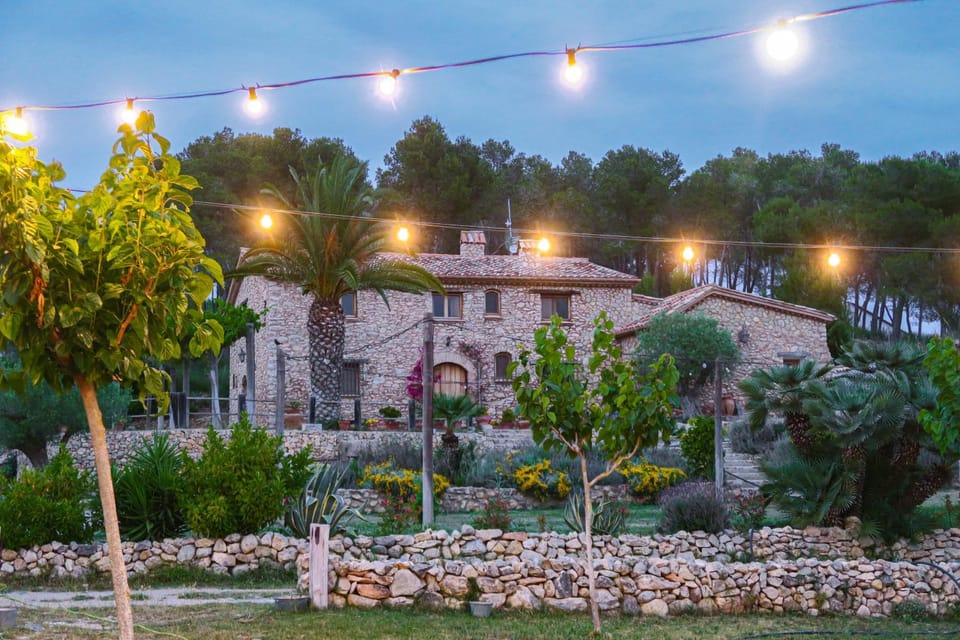 Property building, Natural landscape, Garden