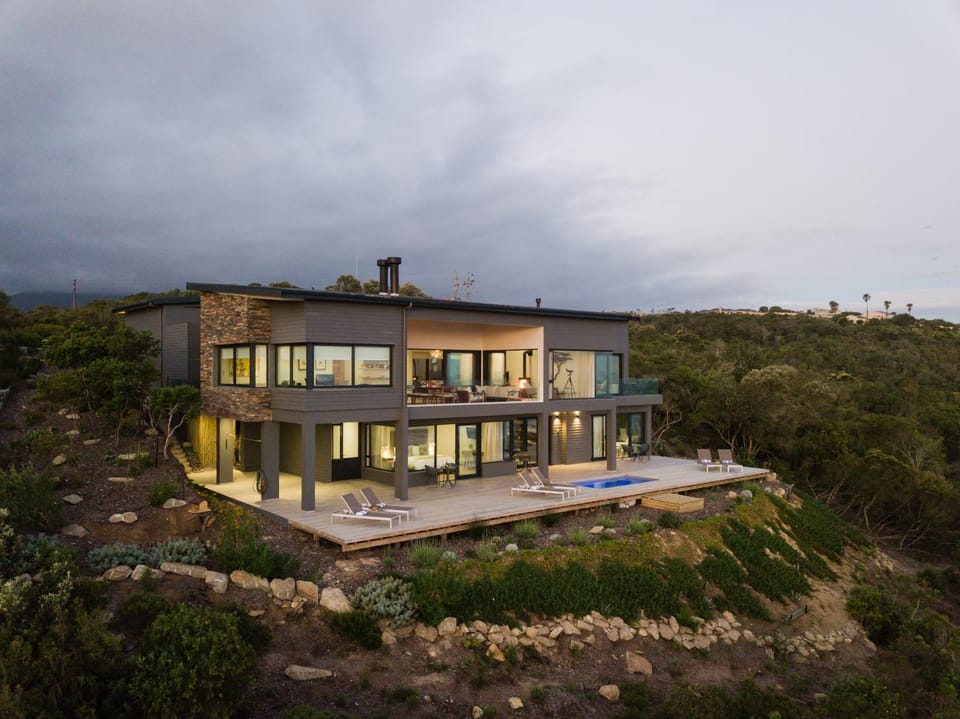Property building, Bird's eye view