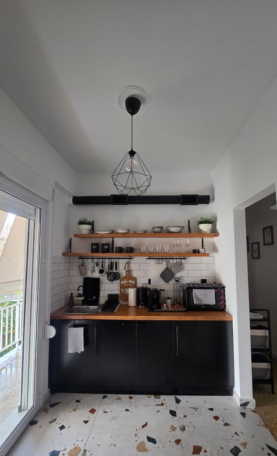 A10 SecretHouse Apartment in Athens