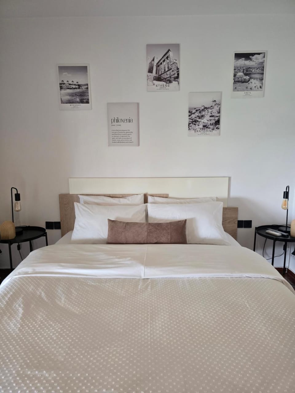 A10 SecretHouse Apartment in Athens