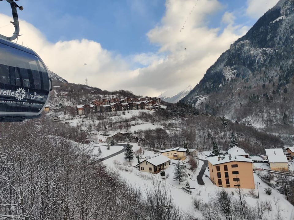 Winter, Skiing