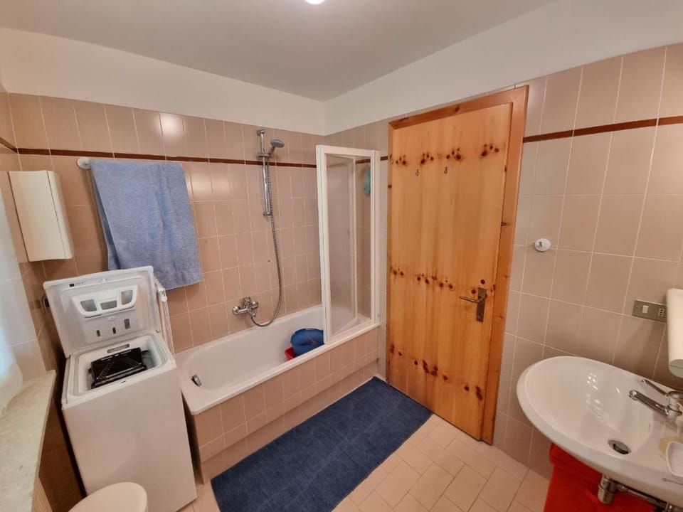 Shower, Bathroom, Bath