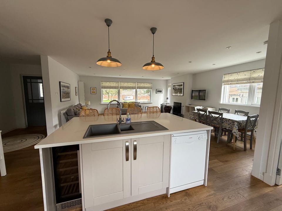 The Salmon Hut House in Scotland