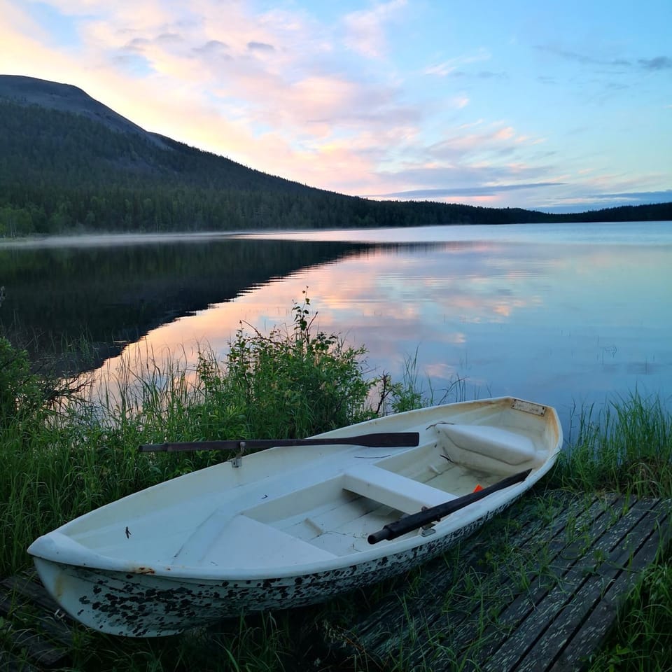 Lake Kesänki Cottage Apartment in Lapland