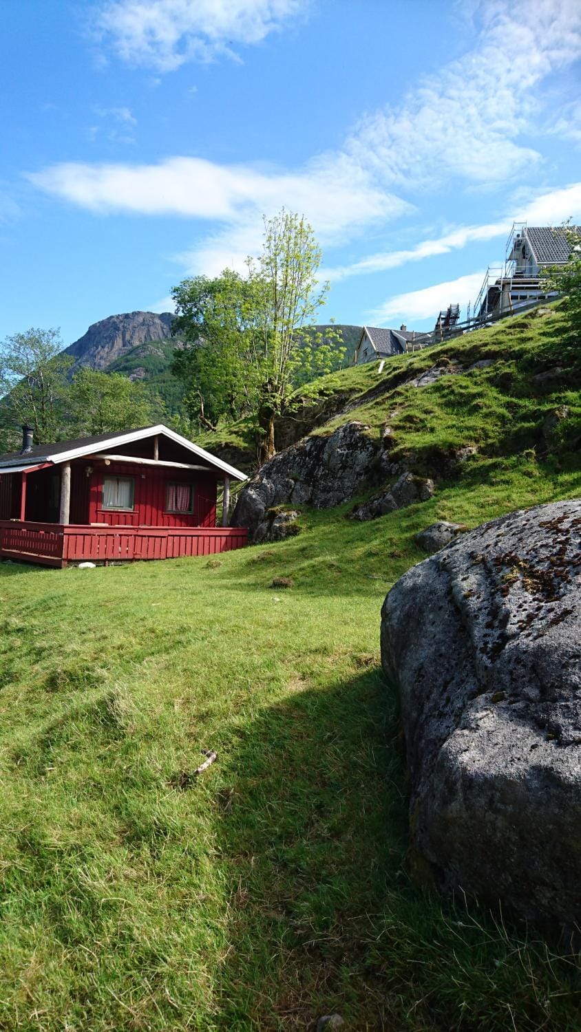 Natural landscape, Garden, Balcony/Terrace, Mountain view