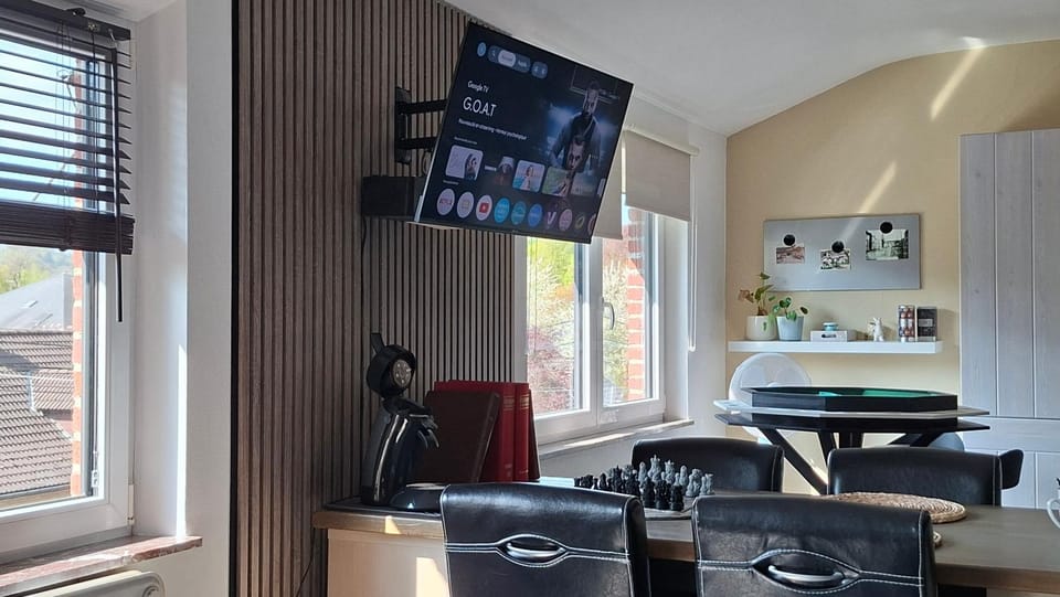 TV and multimedia, Kitchen or kitchenette, Dining area