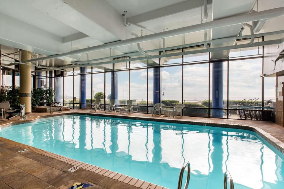 On site, Pool view, Swimming pool, Swimming pool