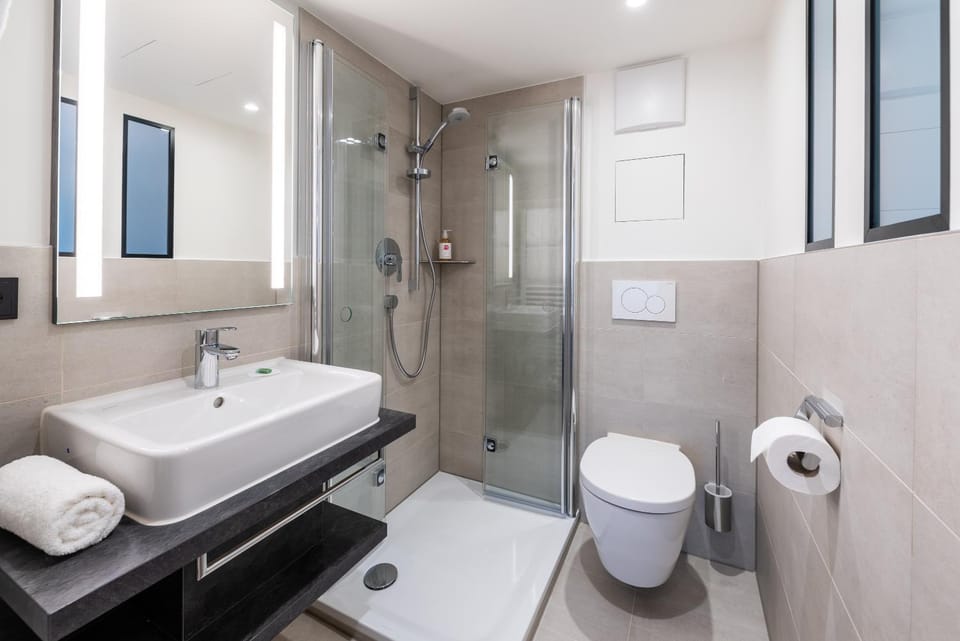 Shower, Toilet, Bathroom