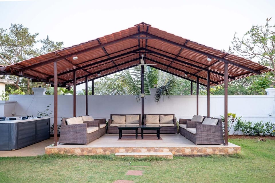 Garden, Seating area