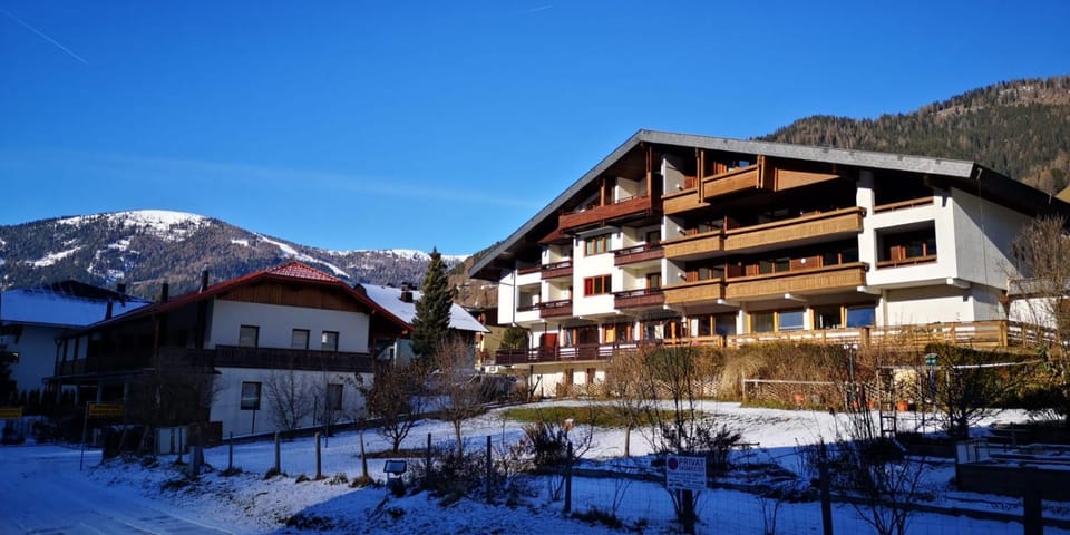 Property building, Winter