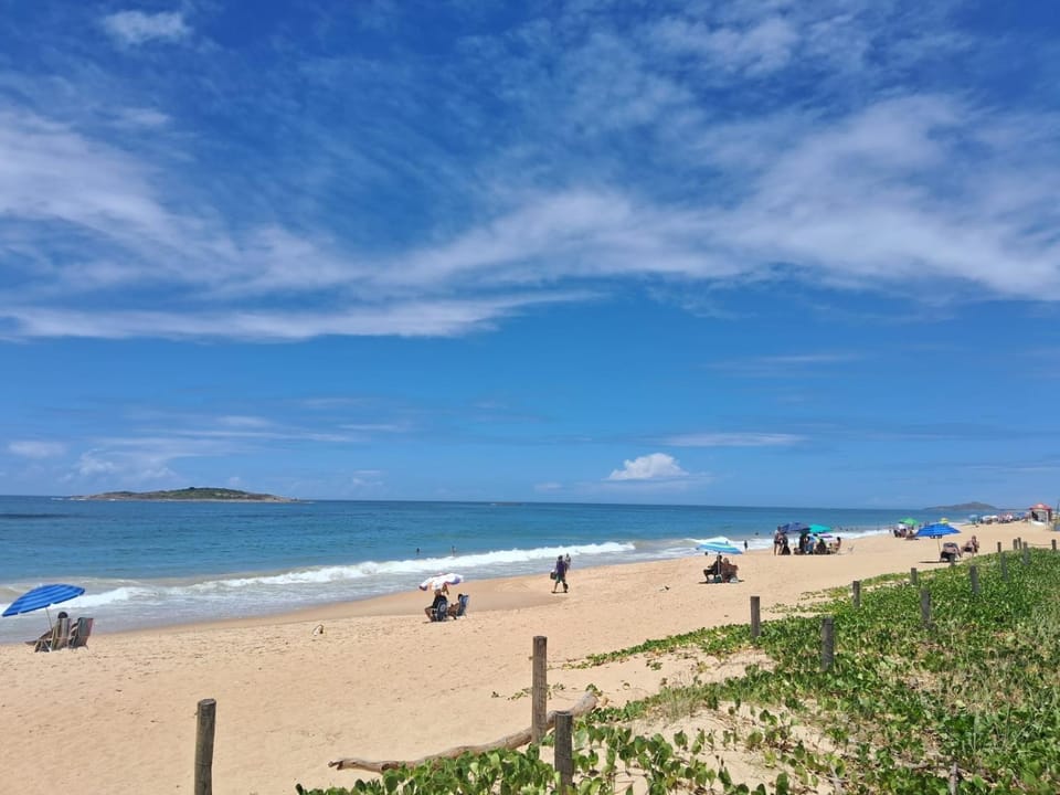 apto na orla de Itaparica, com wifi, área privada e excelente para crianças, terceira idade e pets. Apartment in Vila Velha