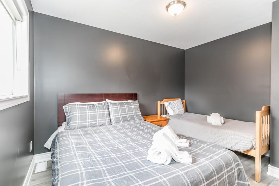 Bed, Bedroom