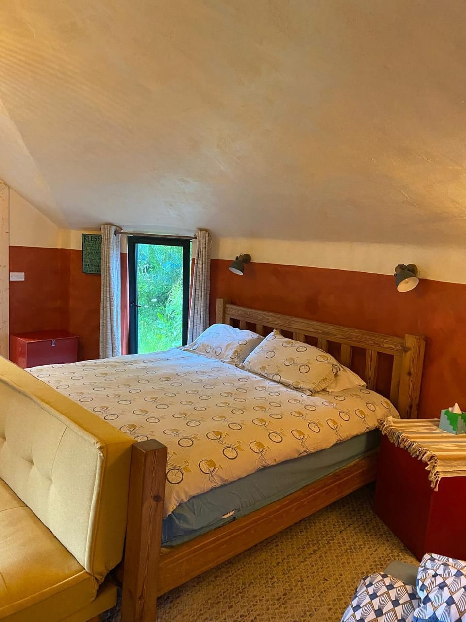 Inch Hideaway Eco Camping Campground/ 
RV Resort in County Cork