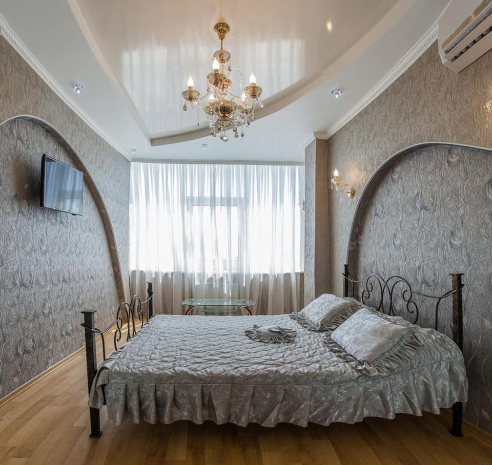Day, Photo of the whole room
