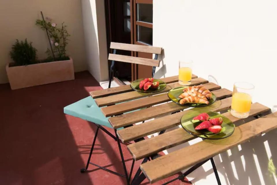 GuestReady - Rivoli Apartment with Balcony Apartment in Porto