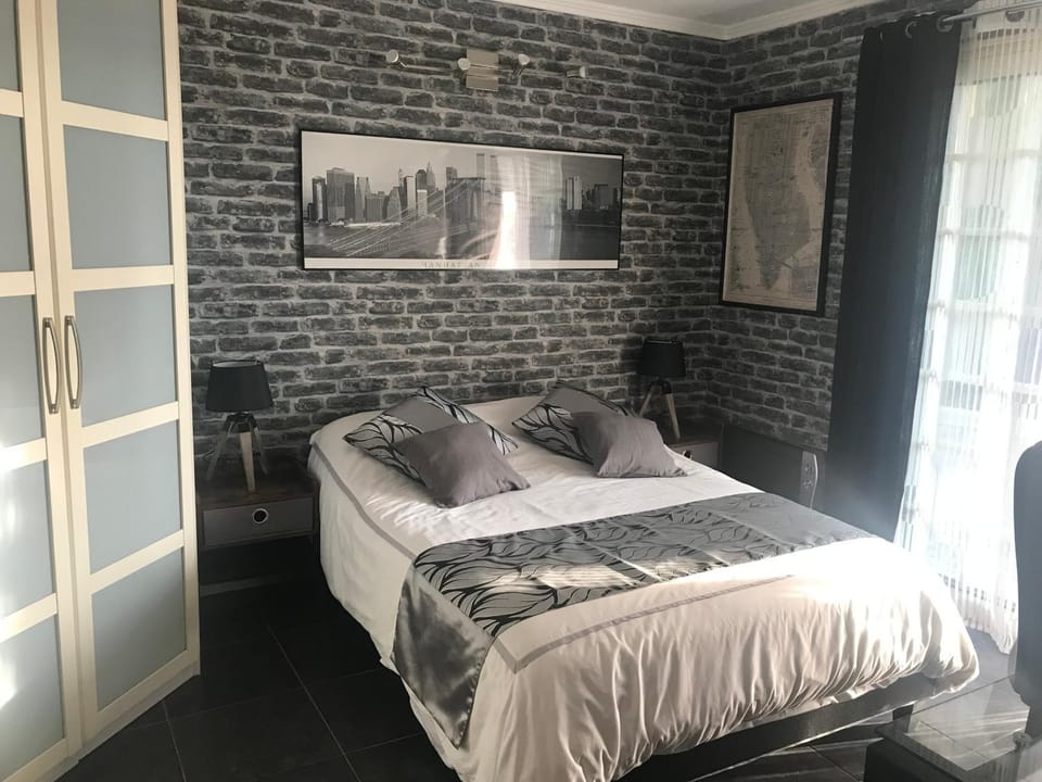 Chambres chez l'habitant Villa l'Île aux Anges Vacation rental in Nice