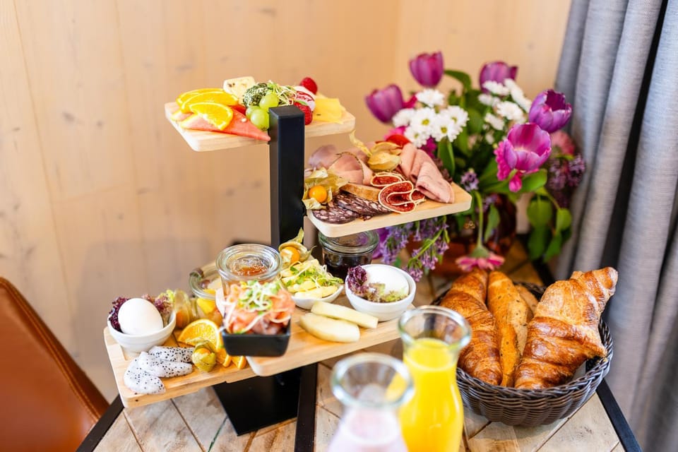 Breakfast, Breakfast