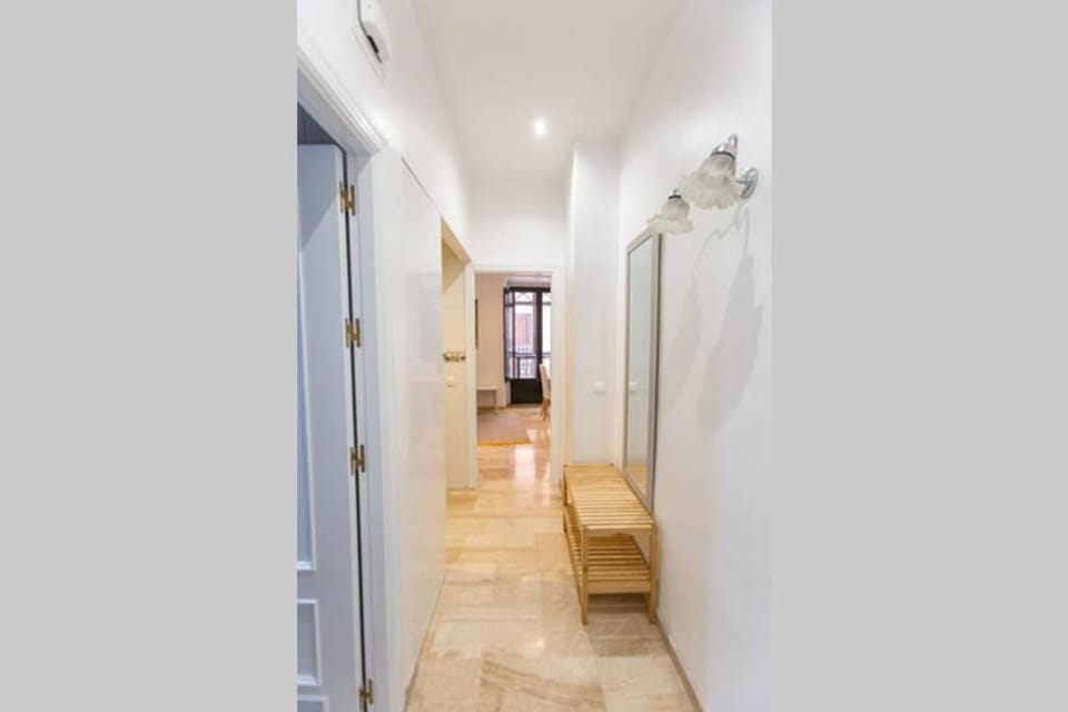 Cheap & Chic in the center of Sevilla Apartment in Seville