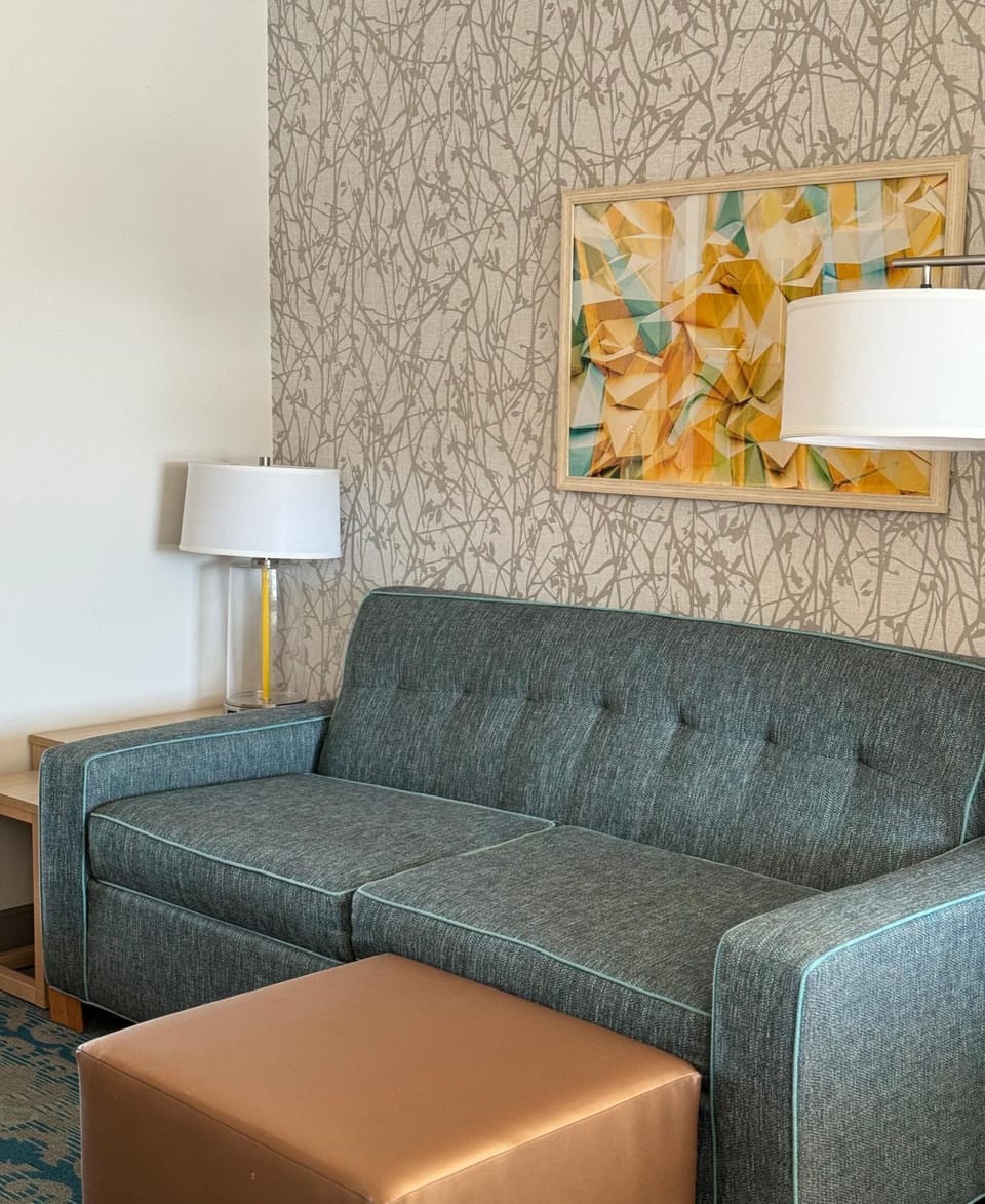 TV and multimedia, Coffee/tea facilities, Seating area