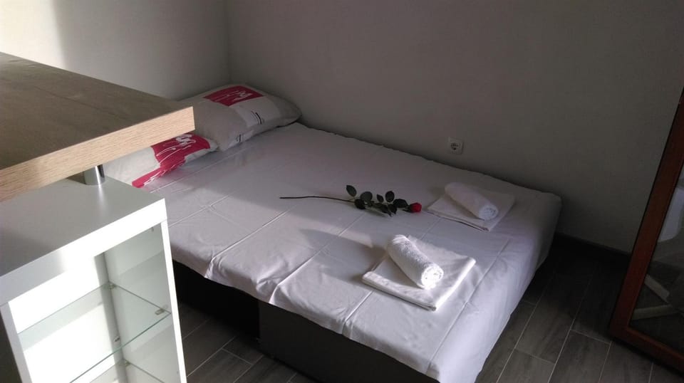 Dining area, Bedroom