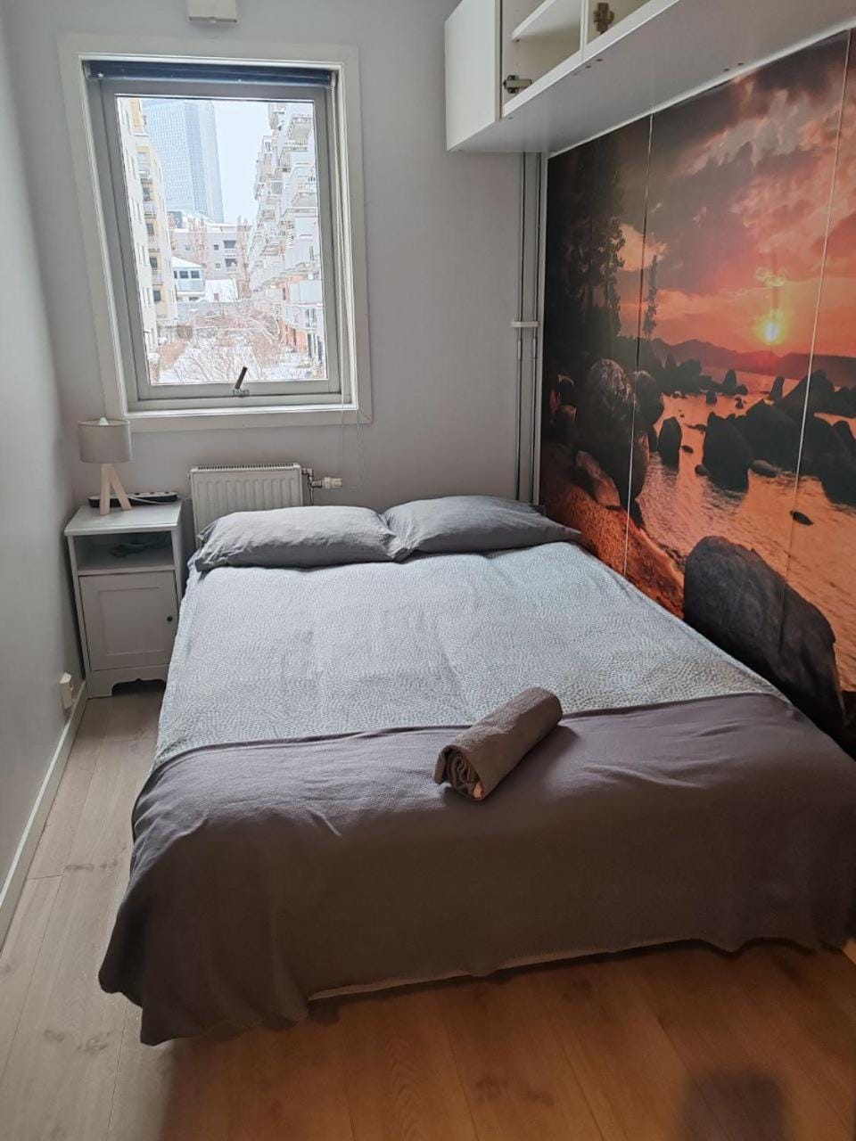 Photo of the whole room, Bedroom, towels