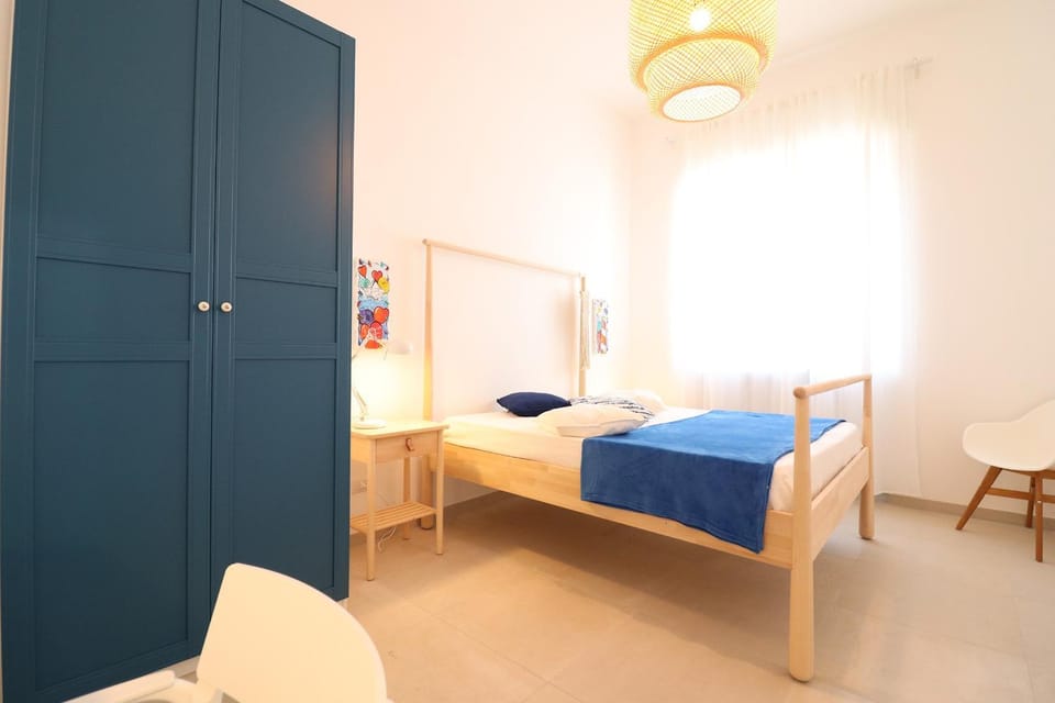 Property building, Living room, Bedroom