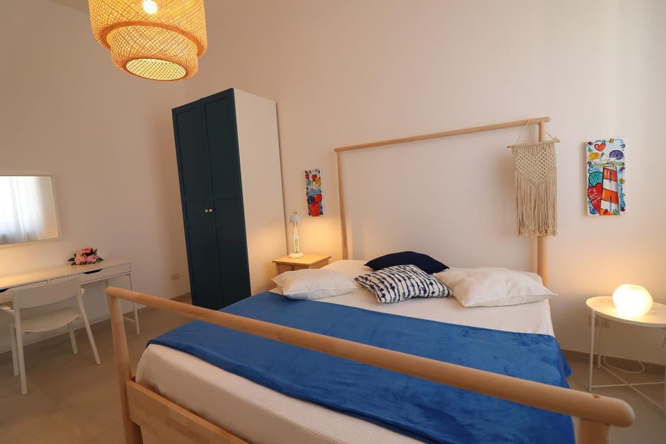 Living room, Bedroom