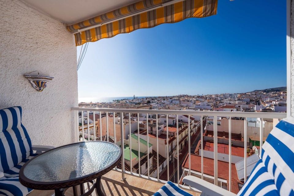 Coronado Apartment in Nerja
