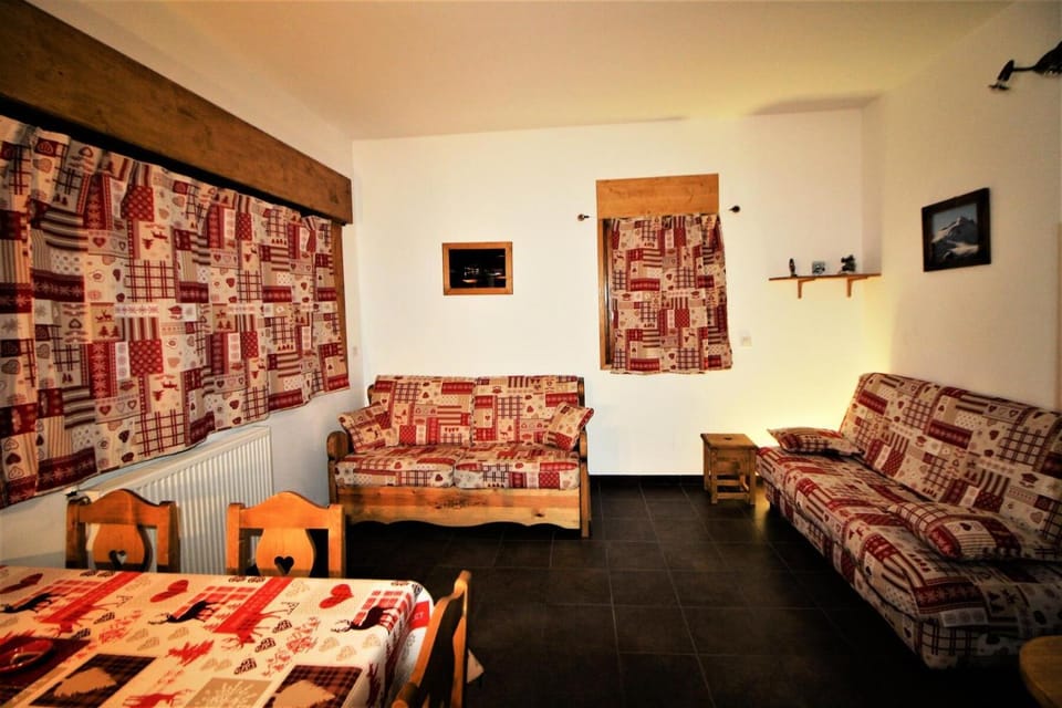 Chalet De La Tour - entièrement rénové et confortable MAE-3503 Apartment in Tignes