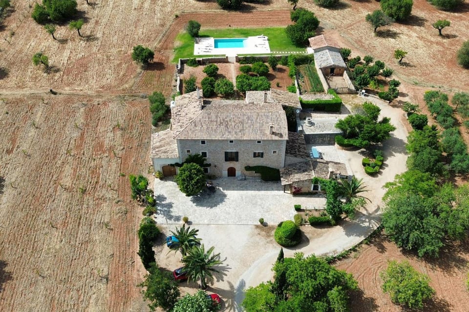 Villa Son Guinyol by Slow Villas Villa in Alaró