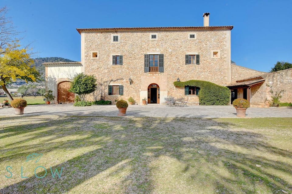 Villa Son Guinyol by Slow Villas Villa in Alaró