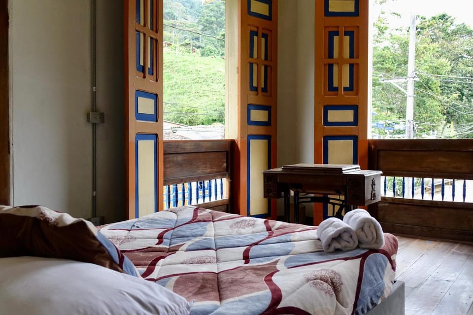 Property building, Game Room, Seating area, Pets, Mountain view, Swimming pool, Breakfast, pet friendly, towels
