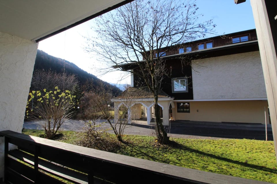 Balcony/Terrace, Mountain view