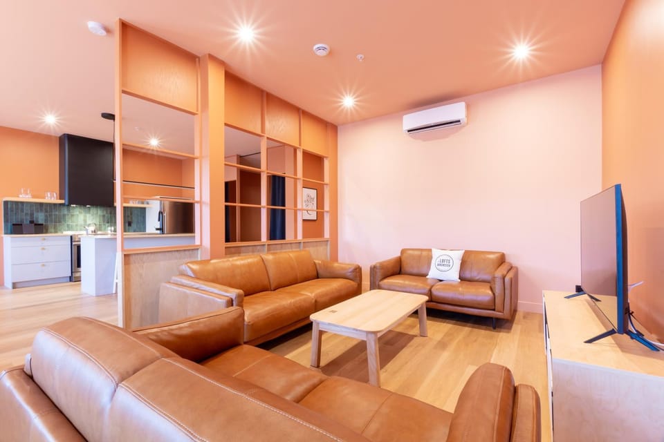 Communal lounge/ TV room, TV and multimedia, Living room