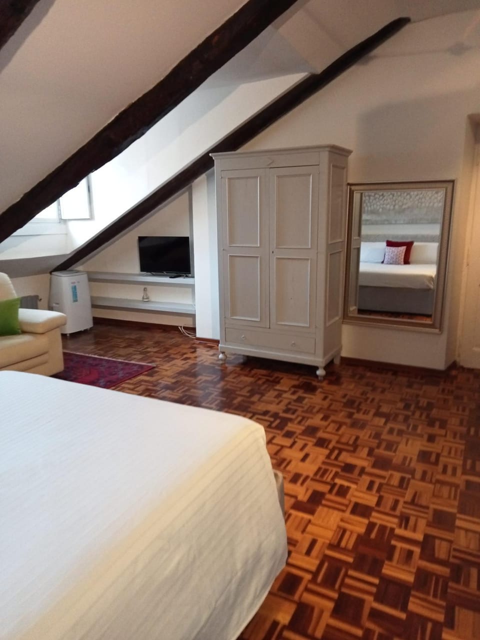 TV and multimedia, Bedroom