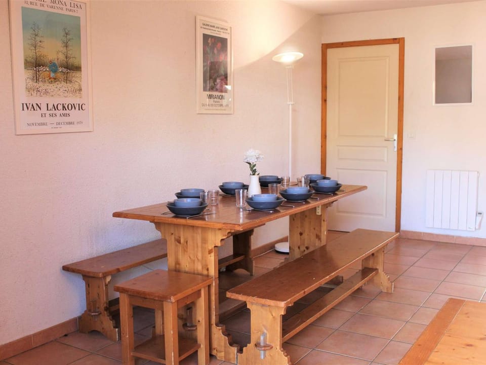 Triplex familial 10 pers, proche pistes et commerces, Vars Les Claux - FR-1-330B-139 Apartment in Piedmont